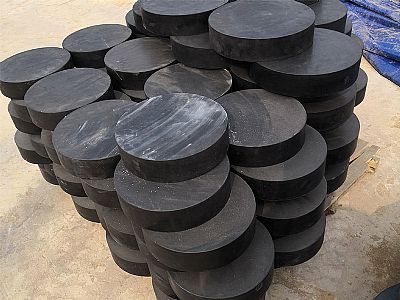 襄城区板式橡胶支座由若干层橡胶片与薄钢板经加压硫化
